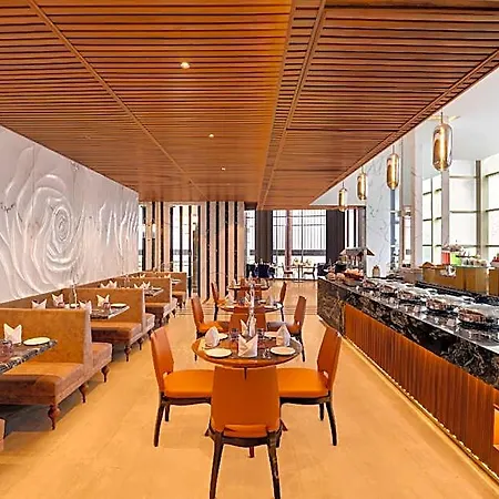 Grand Hometel A Sarovar Hotels-2